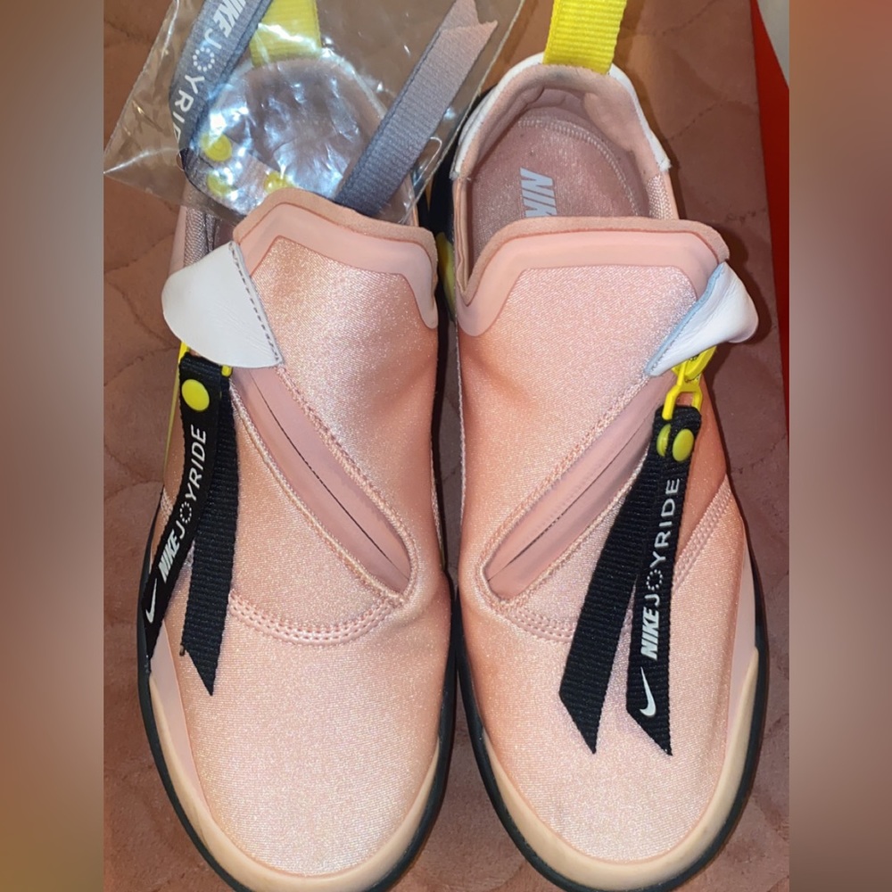 Women's Nike sneakers